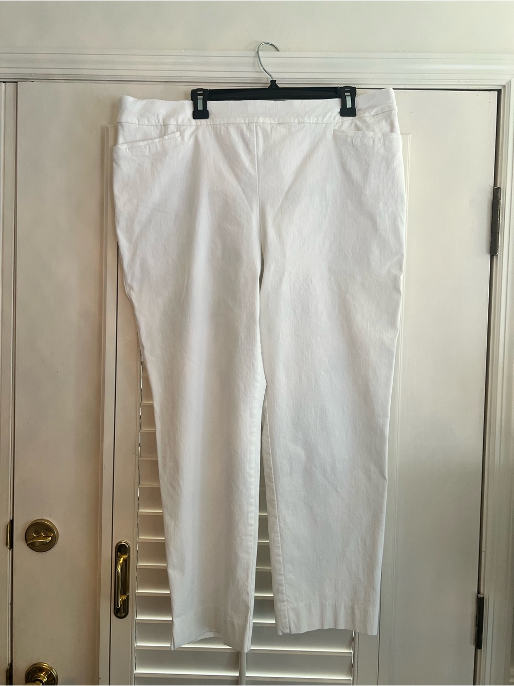 Chico's White Women's Pants with Branded Waist Label